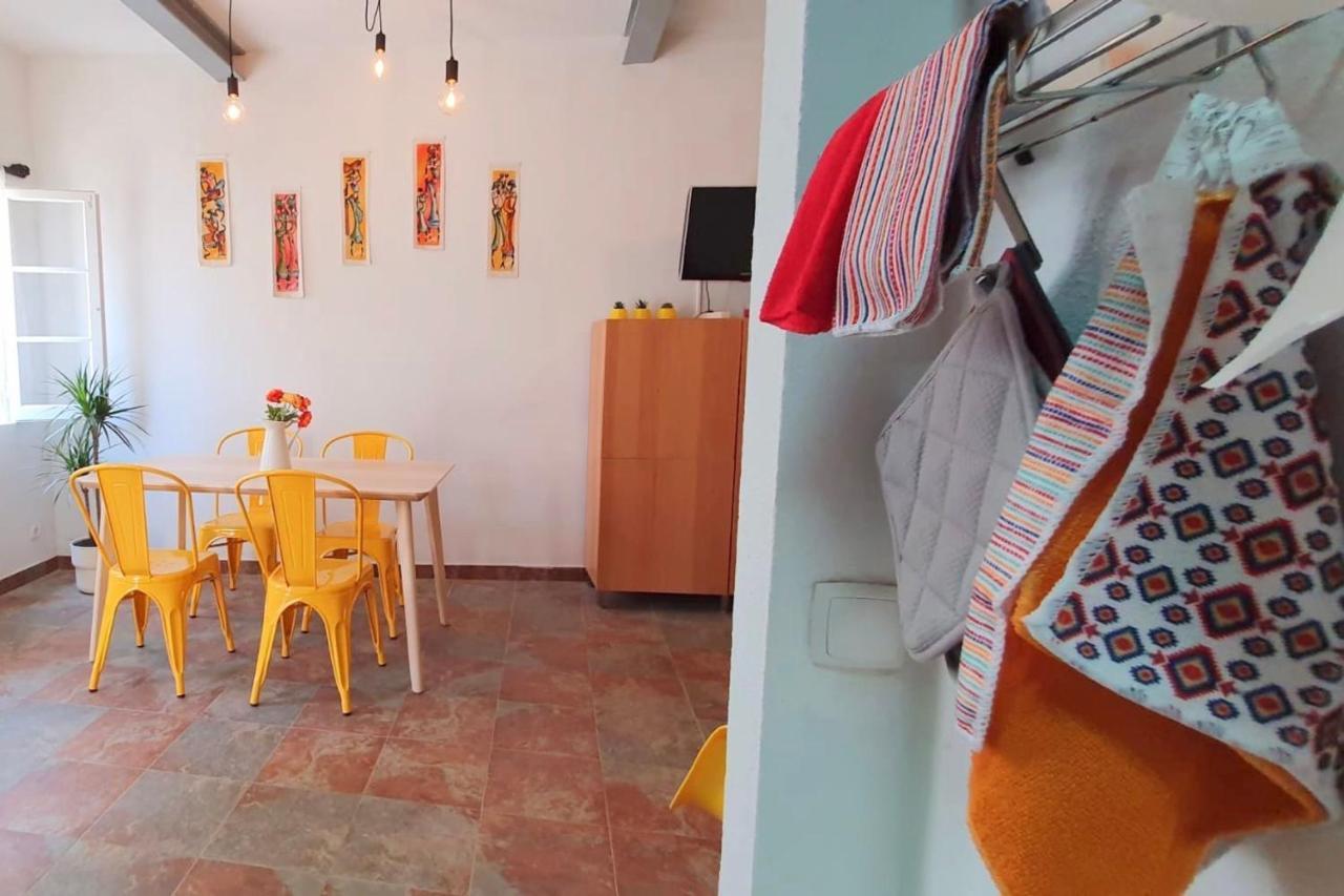 Lovelystay - Yellow Submarine House Lagos Exterior foto